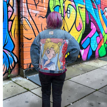 Charger l'image dans la galerie, Veste en jean / Sailor Moon - Taille S