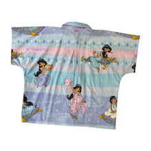Charger l'image dans la galerie, Chemise Oversize Upcyclée "Jasmine &amp; Aladdin" / Taille M
